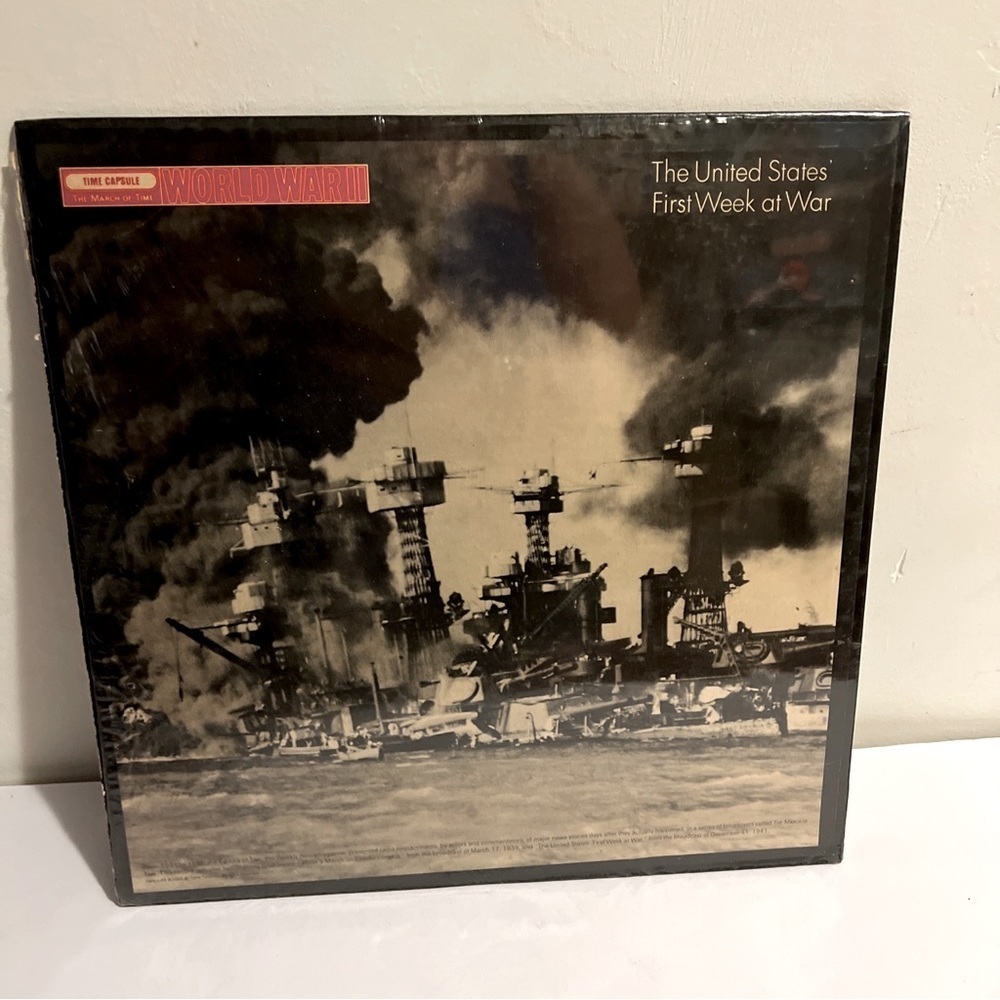 WORLD WAR II - HITLER'S MARCH ON CZECHOSLOVAKIA (TIME CAPSULE) 1968 TC 201 VG